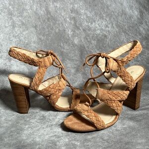 NIB - BCBGeneration Boho style Lace-up Sandal in Medium brown - Size 8 M